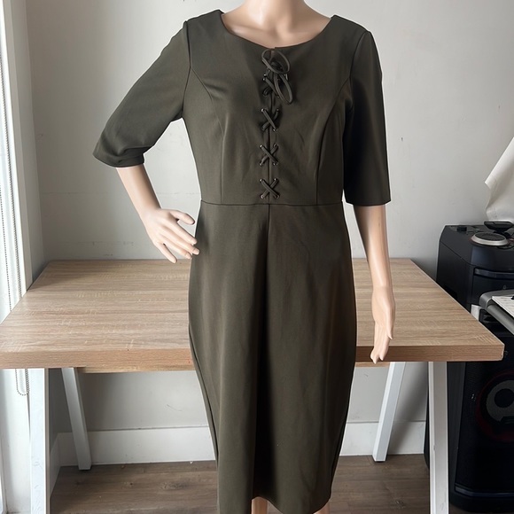 Olive Green Stretch 3/4 Sleeve Empire Sheath A-Line Dress Size medium - Picture 3 of 6